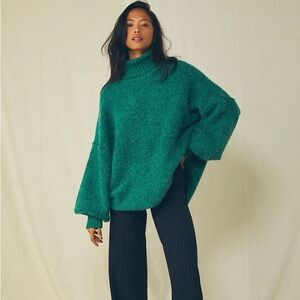 Free People Green Milo Sweater !!!